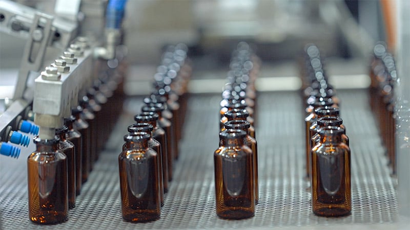 amber_vial_production_in_Zhangjiagang_plant