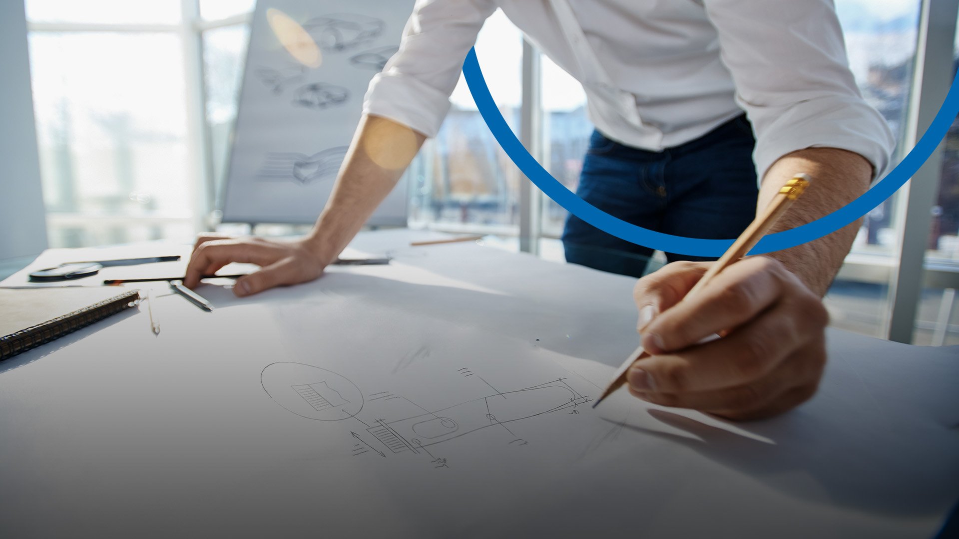 hero_Contract_manufacturing_design_DK