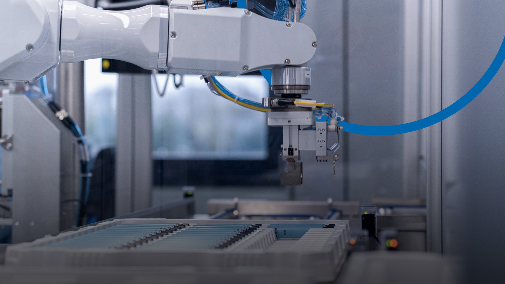 hero_Contract_manufacturing_gen_DK